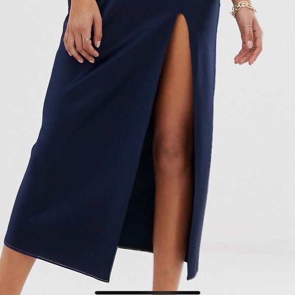 ASOS DESIGN one shoulder mid-maxi dress in satin - Picture 3 of 7